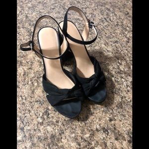 〰️🎁〰️CHRISTMAS $ 2Day ONLY 12/23/25 Mossimo  Heels